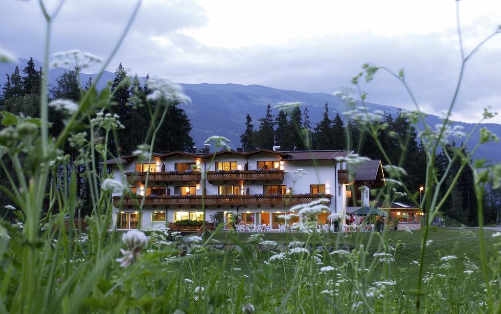 Familienhotel Moos-Alm Lienz Exterior foto